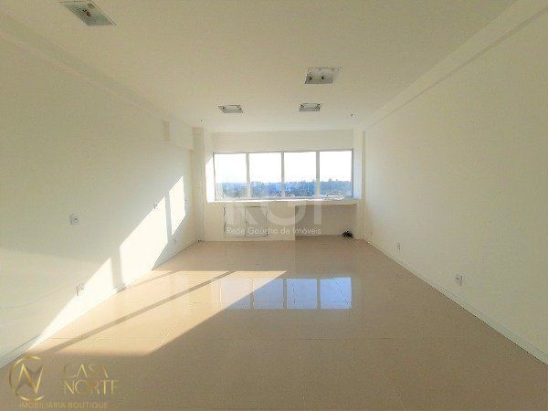 Sala Comercial à venda , 34m², Avenida Ipiranga no bairro Jardim  Botânico em Porto Alegre