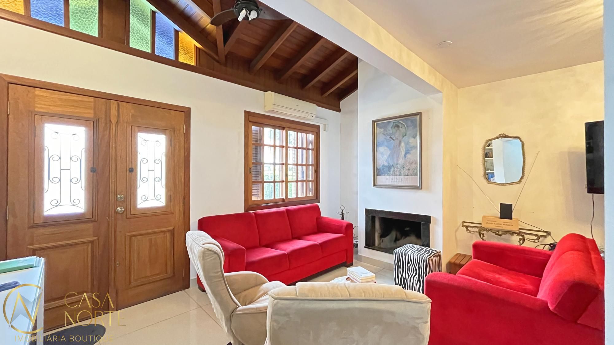 Casa à venda com 4 quartos, 178m², 2 suítes, 4 vagas, Rua Engenheiro Otacílio Oliveira no bairro Ipanema em Porto Alegre