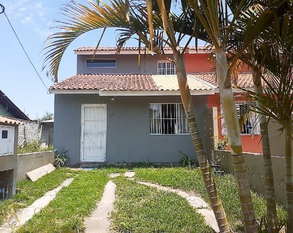 Casa à venda com 2 quartos, 70m², 2 vagas, Rua Lelis Leo Garcia Espartel no bairro Hípica em Porto Alegre