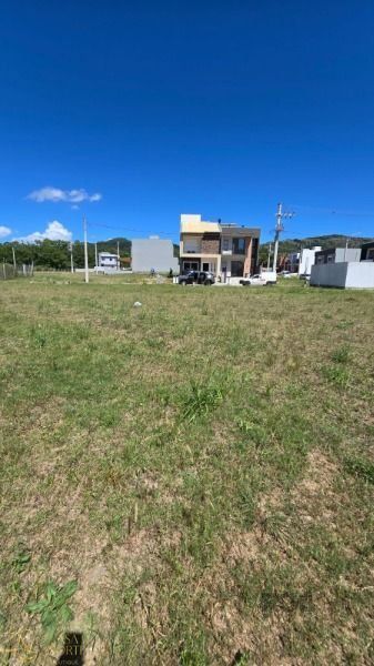 Terreno à venda  com 161m², Estrada Jorge Pereira Nunes no bairro Campo Novo em Porto Alegre