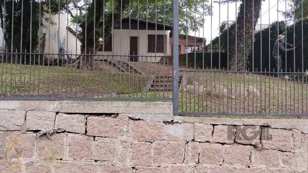 Terreno à venda  com 412m², Rua Landel de Moura no bairro Tristeza em Porto Alegre