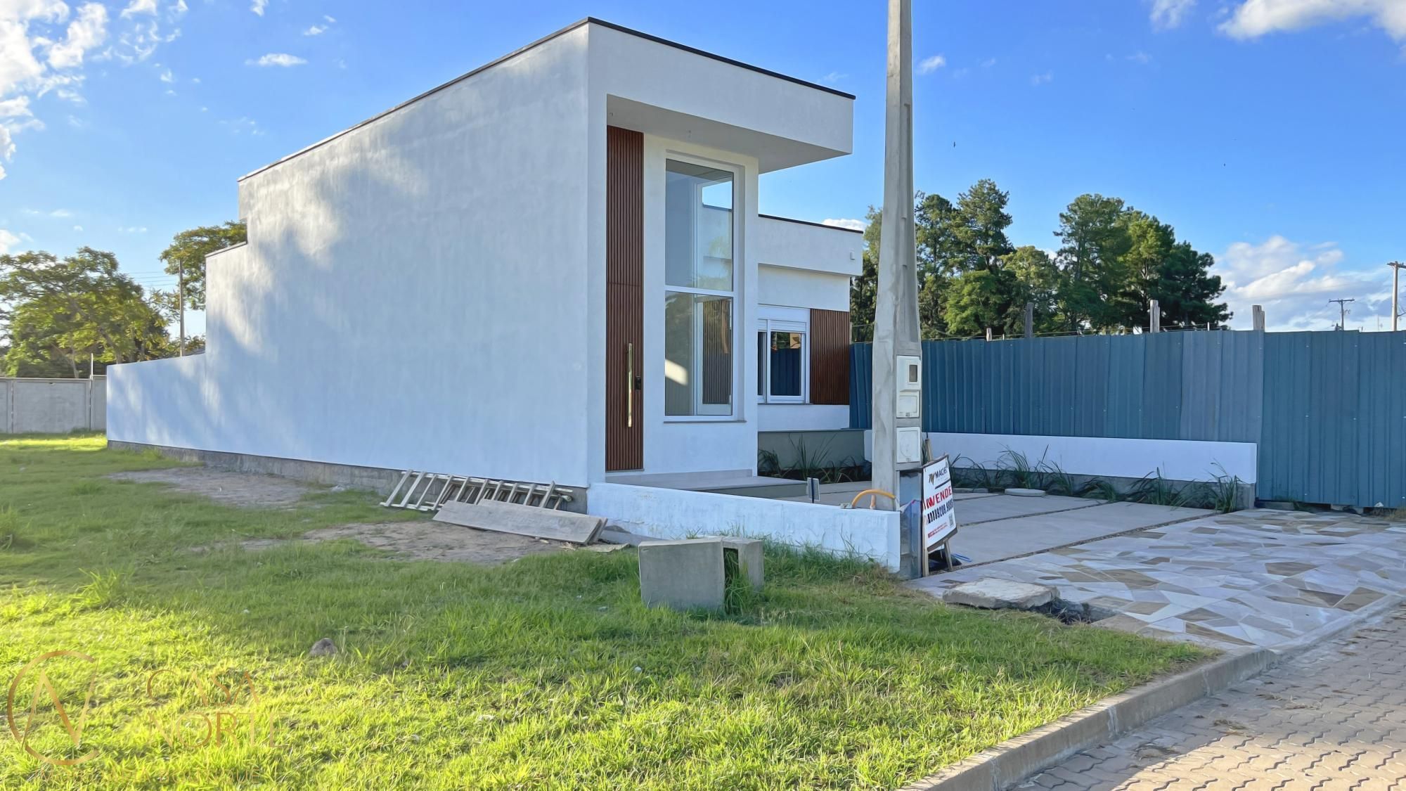 Casa de Condomínio à venda com 3 quartos, 96m², 1 suíte, 2 vagas, Avenida Juca Batista no bairro Hípica em Porto Alegre