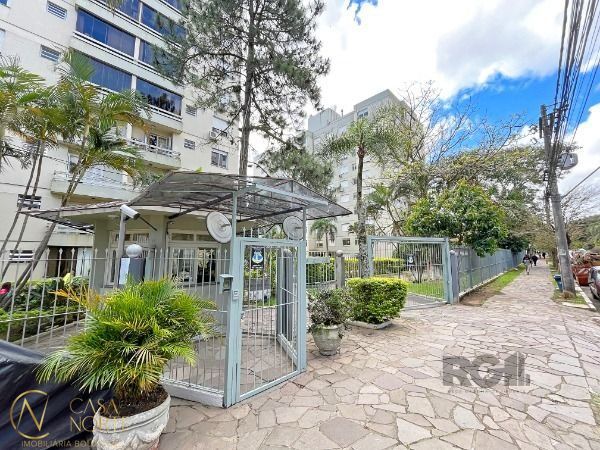 Apartamento à venda com 2 quartos, 57m², Rua Doutor Pereira Neto no bairro Tristeza em Porto Alegre