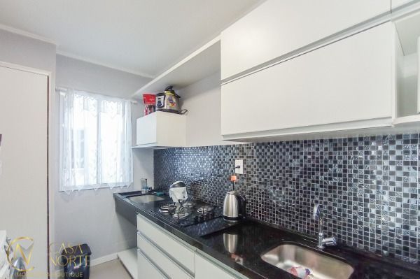 Apartamento à venda com 2 quartos, 52m², 1 vaga, Rua Joaquim de Carvalho no bairro Vila Nova em Porto Alegre
