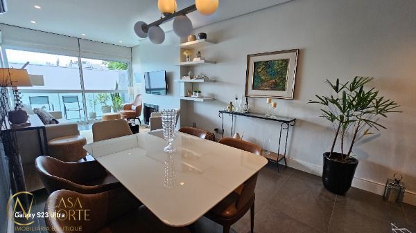 Apartamento à venda com 2 quartos, 84m², 1 suíte, 3 vagas, Rua Moema no bairro Chácara das Pedras em Porto Alegre