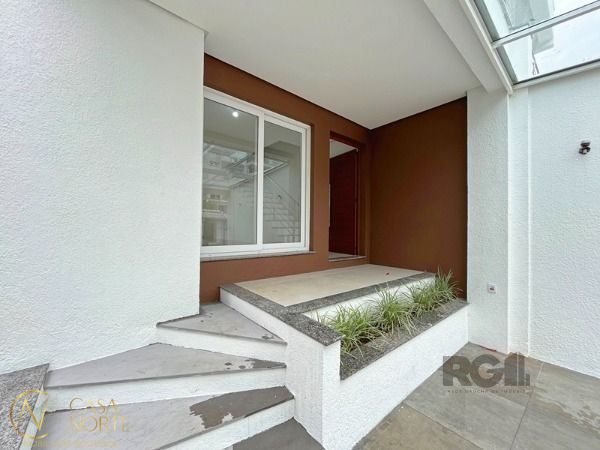 Casa à venda com 3 quartos, 155m², 1 suíte, 2 vagas, Rua Padre João Batista Reus no bairro Vila Conceição em Porto Alegre