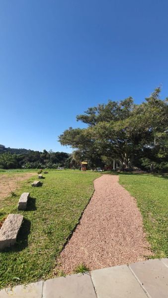 Terreno à venda  com 368m², Estrada Jorge Pereira Nunes no bairro Campo Novo em Porto Alegre