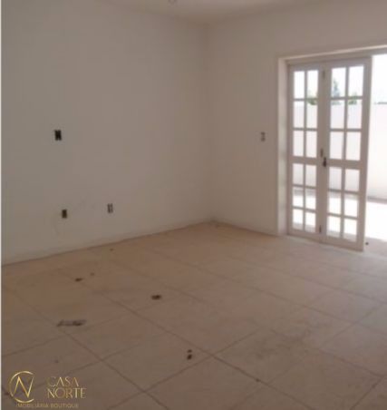 Casa de Condomínio à venda com 3 quartos, 170m², 2 suítes, 2 vagas, Rua São Leopoldo no bairro Vila Jardim em Porto Alegre