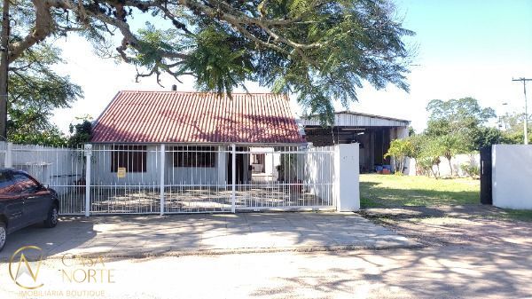 Casa à venda com 4 quartos, 110m², Estrada da Ponta Grossa no bairro Ponta Grossa em Porto Alegre