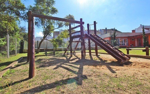 Terreno à venda , 140m², Rua Carlos Maximiliano Fayet no bairro Hípica em Porto Alegre