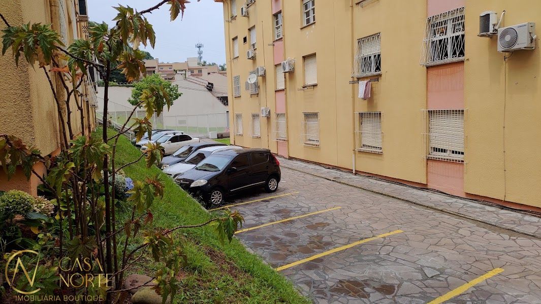 Apartamento à venda com 2 quartos, 51m², 1 vaga, Avenida Taquary no bairro Cristal em Porto Alegre