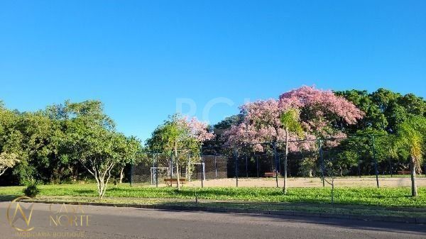 Terreno à venda  com 235m², Rua Claudio da Silva Pinto no bairro Espírito Santo em Porto Alegre