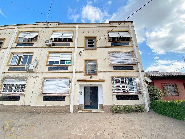 Apartamento à venda com 2 quartos, 84m², Avenida Niteroi no bairro Medianeira em Porto Alegre