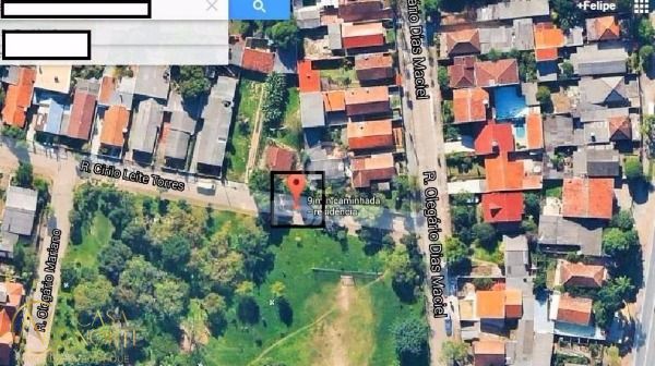 Terreno à venda  com 472m², Rua Cirilo Leite Torres no bairro Espírito Santo em Porto Alegre