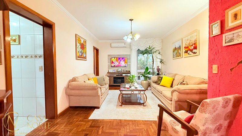 Apartamento à venda com 3 quartos, 120m², 2 vagas, Rua Dona Amélia no bairro Menino Deus em Porto Alegre