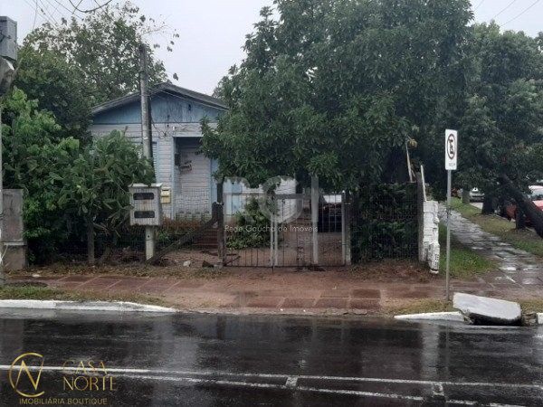 Terreno à venda  com 410m², Avenida Eduardo Prado no bairro Cavalhada em Porto Alegre