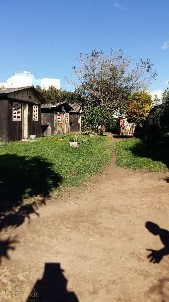 Terreno à venda  com 2178m², Estrada Chácara do Banco no bairro Restinga em Porto Alegre