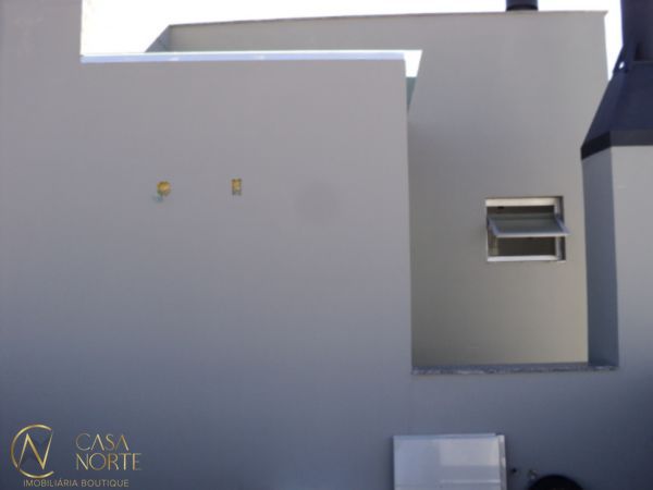 Casa à venda com 3 quartos, 160m², 1 suíte, 2 vagas, Rua Roberto Santini no bairro Aberta dos Morros em Porto Alegre