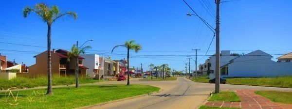 Terreno à venda  com 161m², Rua Miguel Castro da Silva no bairro Hípica em Porto Alegre