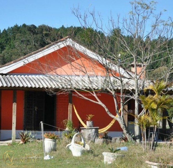 Sítio à venda com 2 quartos, 100m², 1 vaga, Estrada para Itapuan no bairro Lami em Porto Alegre