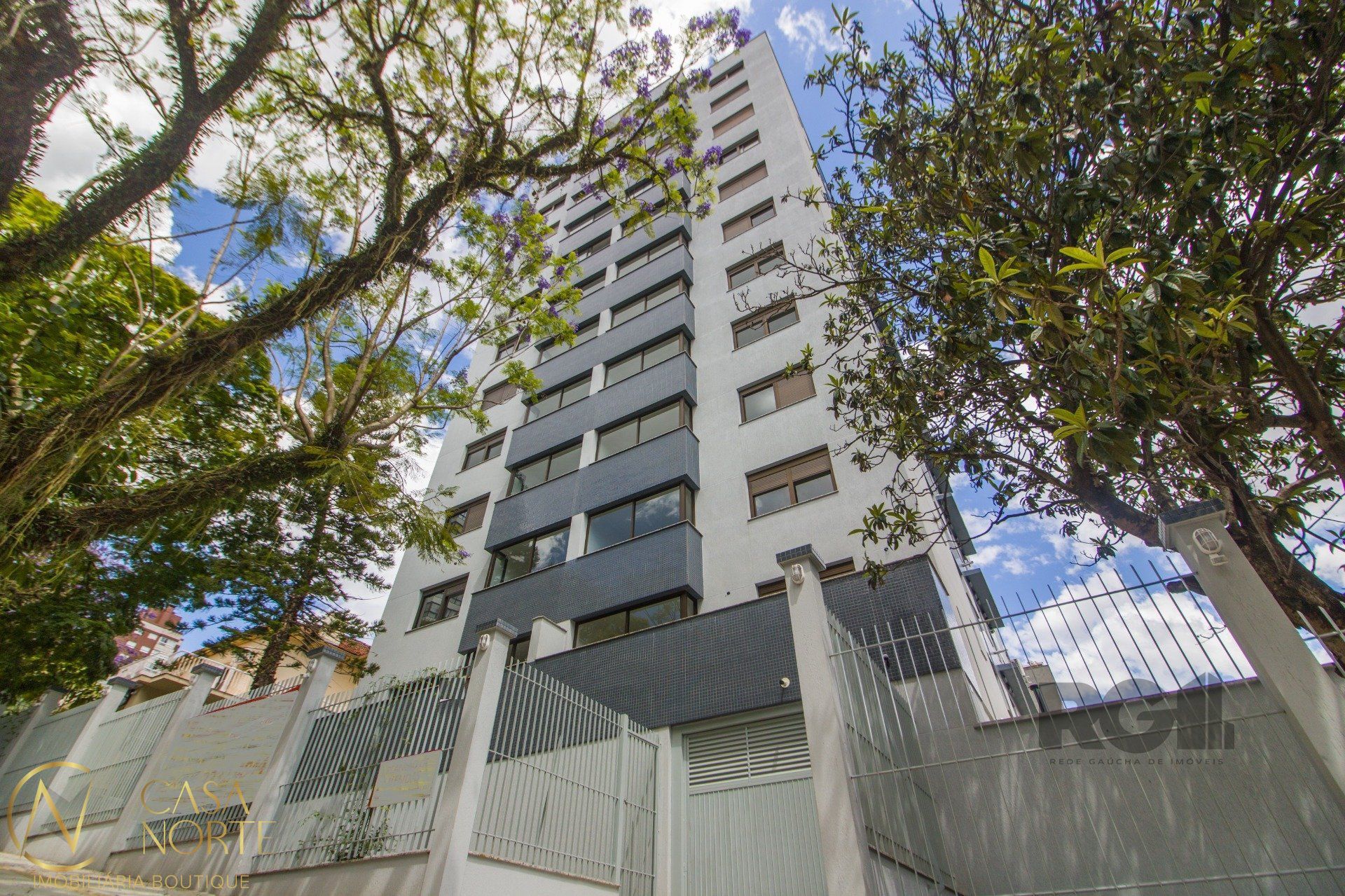 Apartamento à venda com 2 quartos, 71m², 1 suíte, 1 vaga, Rua Felicissimo de Azevedo no bairro Auxiliadora em Porto Alegre