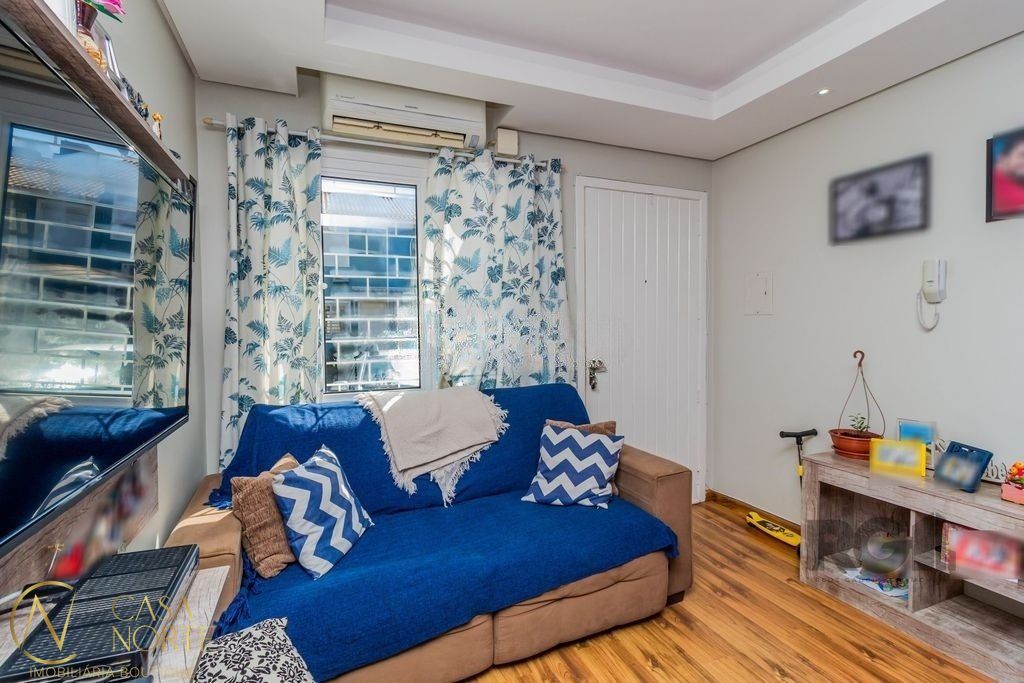 Casa de Condomínio à venda com 2 quartos, 79m², 1 suíte, 1 vaga, Rua Ney da Gama Ahrends no bairro Morro Santana em Porto Alegre
