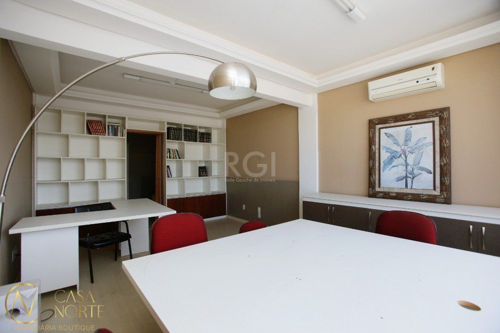 Sala Comercial à venda , 46m², Rua Vigario José Inácio no bairro Centro Histórico em Porto Alegre