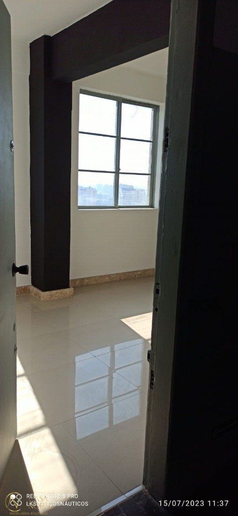 Sala Comercial à venda , 23m², Rua Vigario José Inácio no bairro Centro Histórico em Porto Alegre