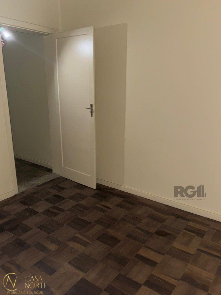 Apartamento à venda com 1 quarto, 35m², Rua Eça de Queiroz no bairro Petrópolis em Porto Alegre