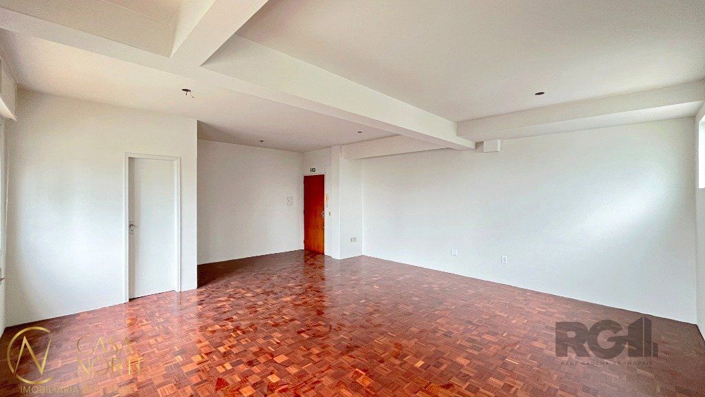 Sala Comercial à venda , Avenida Protásio Alves no bairro Petrópolis em Porto Alegre
