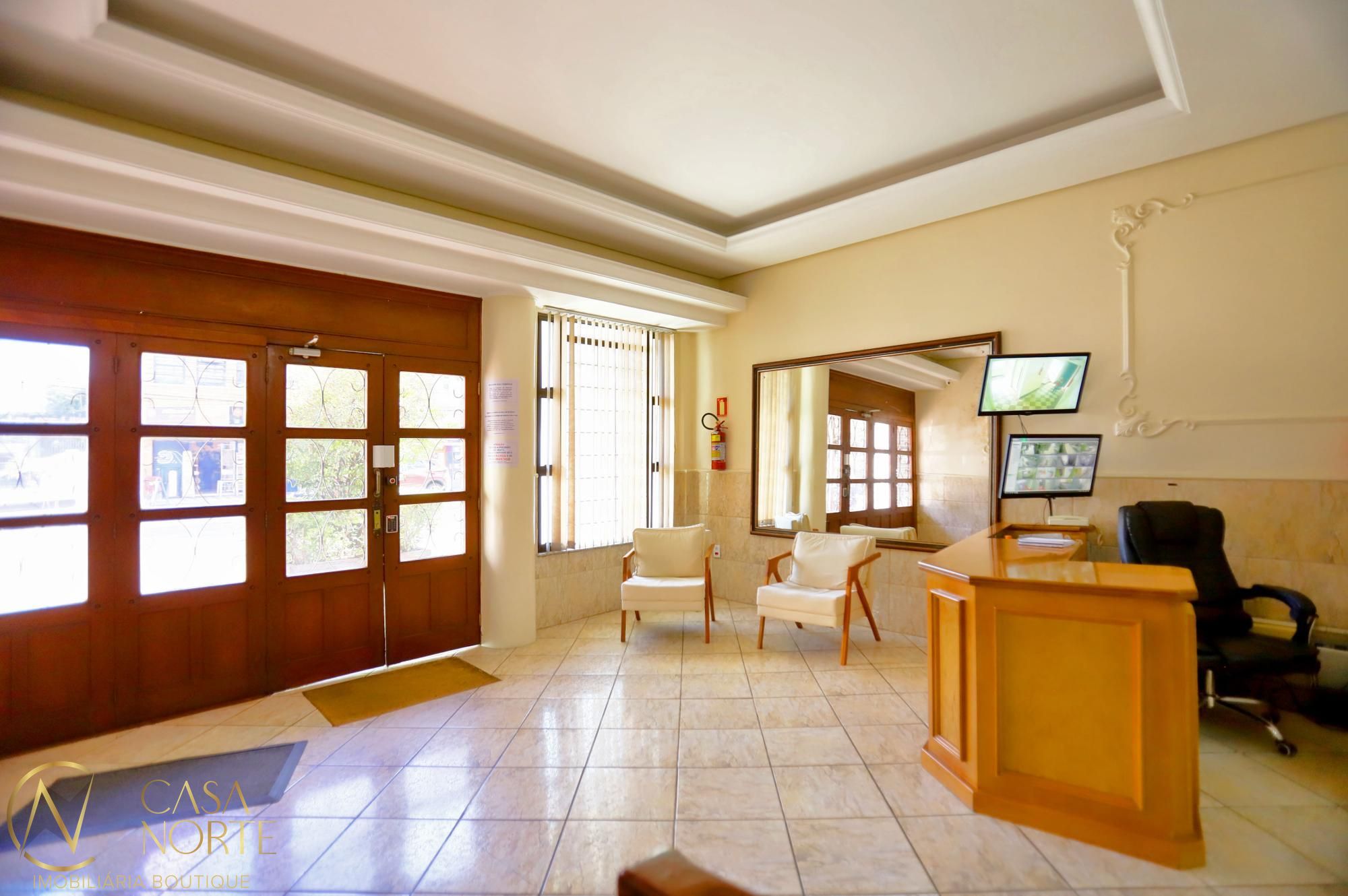 Apartamento à venda com 2 quartos, 60m², 1 suíte, Avenida Cristóvão Colombo no bairro Moinhos de Vento em Porto Alegre