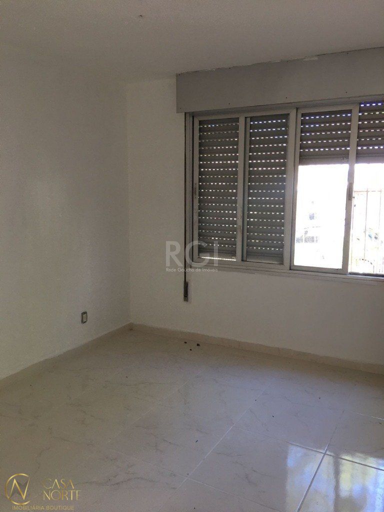 Casa à venda com 1 quarto, 70m², Avenida Pernambuco no bairro Floresta em Porto Alegre