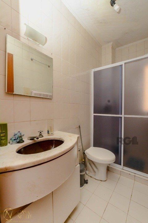 Apartamento à venda com 3 quartos, 178m², 1 vaga, Rua Guilherme Alves no bairro Partenon em Porto Alegre