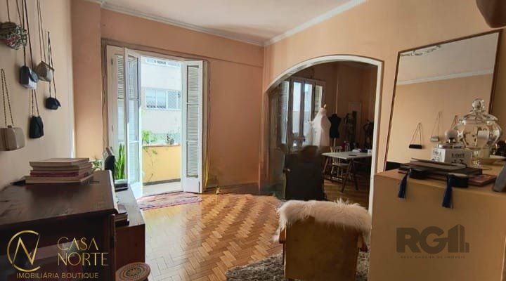 Apartamento à venda com 3 quartos, 112m², 1 suíte, Rua Doutor Barros Cassal no bairro Floresta em Porto Alegre