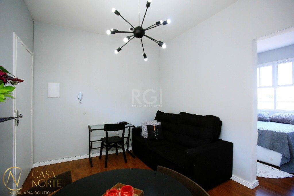 Apartamento à venda com 2 quartos, 39m², Avenida Parana no bairro São Geraldo em Porto Alegre