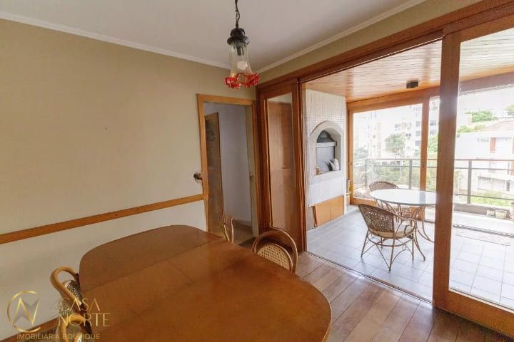 Apartamento à venda com 2 quartos, 99m², 1 vaga, Rua Barão do Cotegipe no bairro São João em Porto Alegre