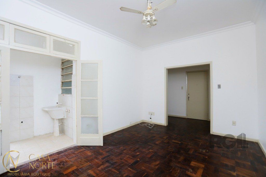 Apartamento à venda com 2 quartos, 86m², Avenida Farrapos no bairro São Geraldo em Porto Alegre