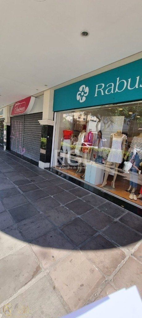 Loja à venda , 59m², Avenida Cristóvão Colombo no bairro Floresta em Porto Alegre