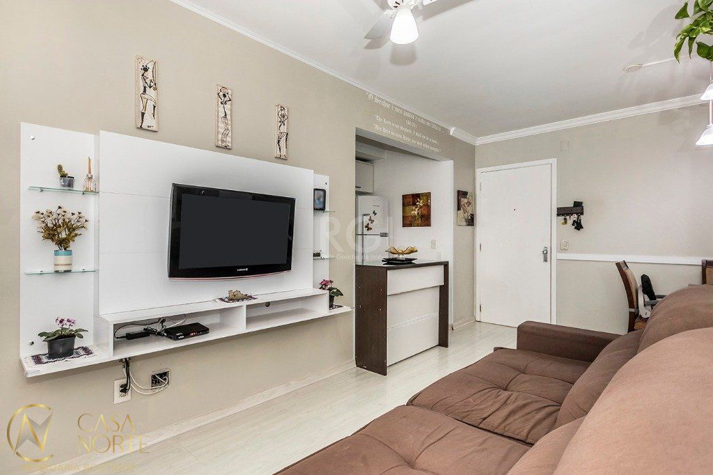 Apartamento à venda com 2 quartos, 55m², 1 vaga, Avenida Polonia no bairro São Geraldo em Porto Alegre