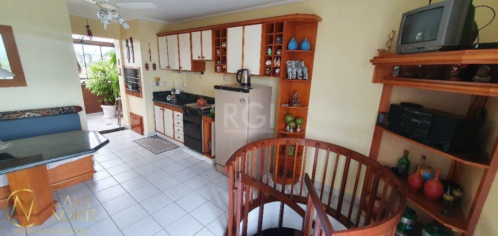 Cobertura à venda com 2 quartos, 140m², 1 suíte, 4 vagas, Rua Rodolfo Simch no bairro Jardim Lindóia em Porto Alegre