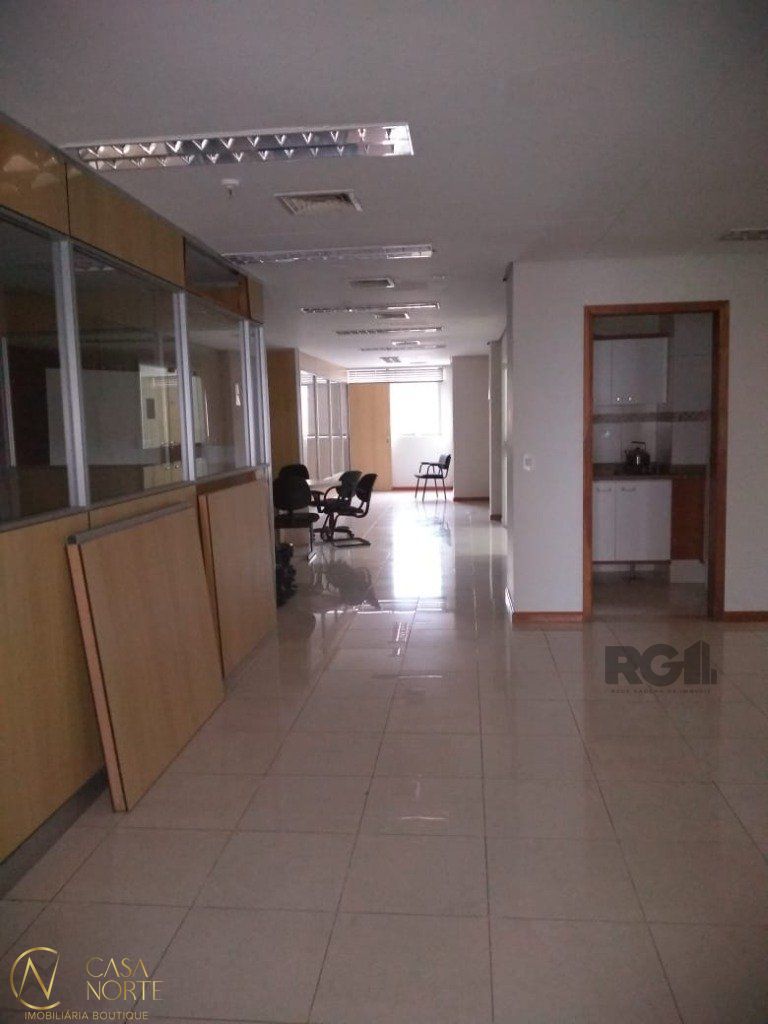 Sala Comercial à venda , 200m², Avenida Julio de Castilhos no bairro Centro Histórico em Porto Alegre