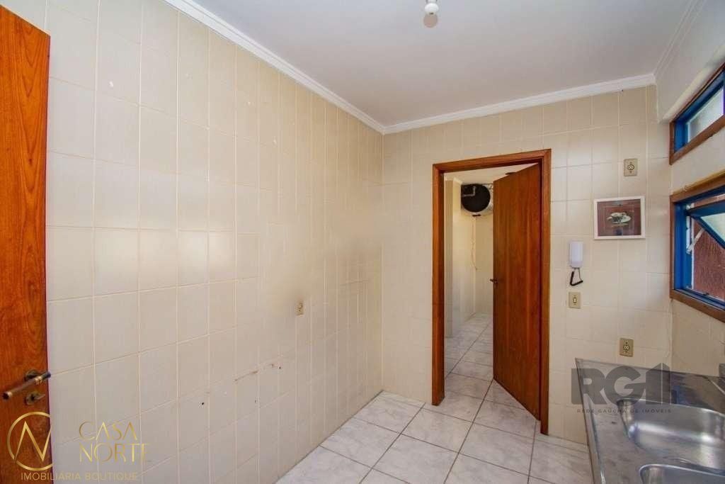 Apartamento à venda com 3 quartos, 102m², 1 suíte, 1 vaga, Avenida Teixeira Mendes no bairro Chácara das Pedras em Porto Alegre