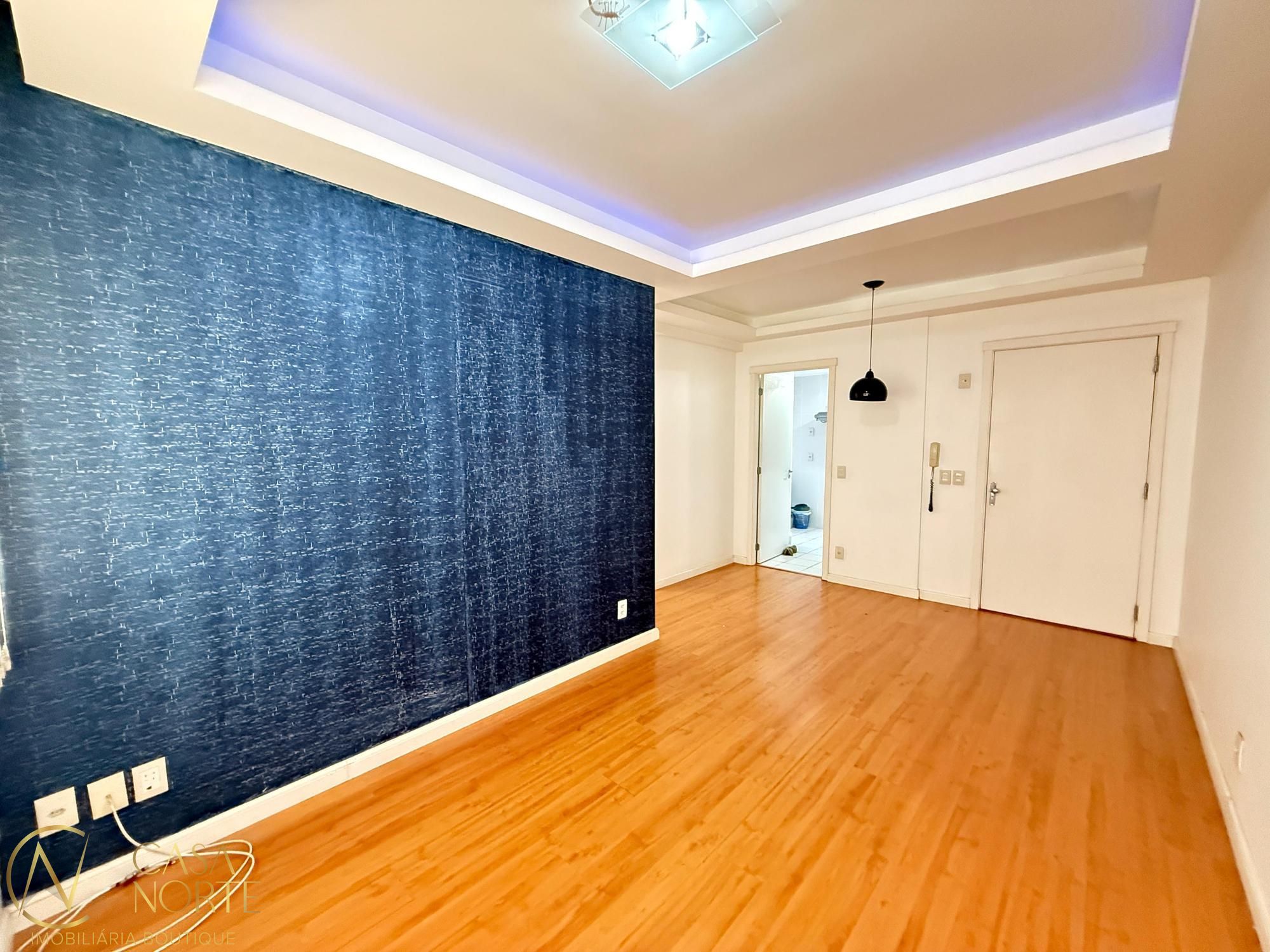 Apartamento à venda com 3 quartos, 65m², 1 suíte, 1 vaga, Avenida Bento Gonçalves no bairro Partenon em Porto Alegre