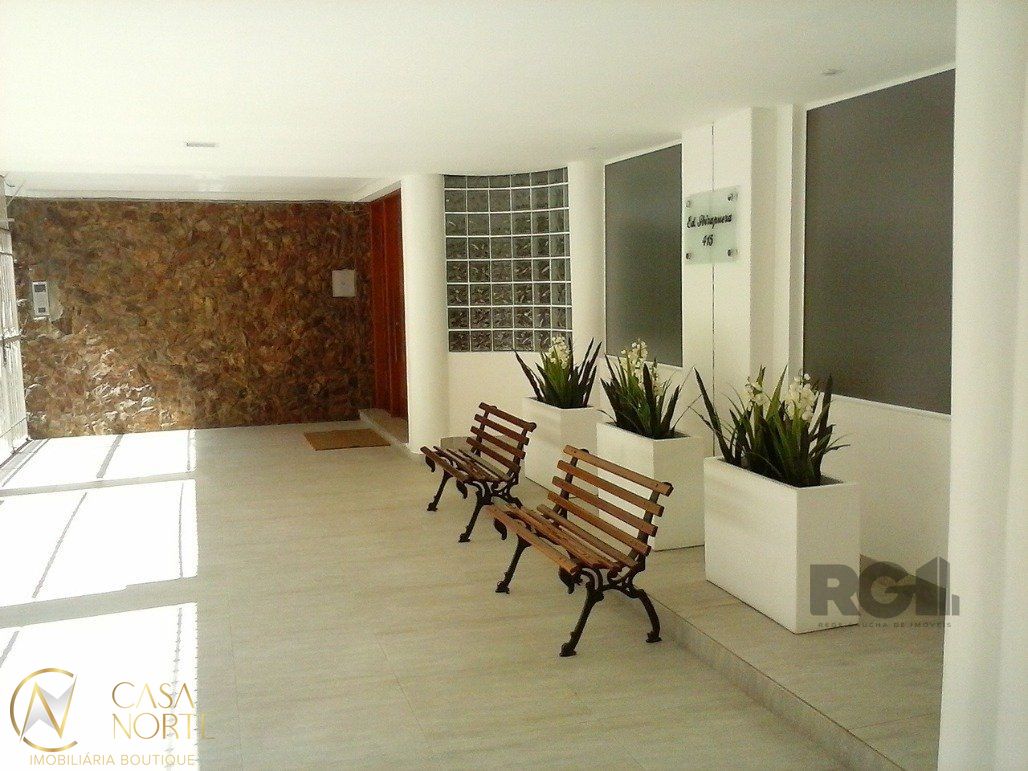 Apartamento à venda com 2 quartos, 75m², Rua Laurindo no bairro Santana em Porto Alegre