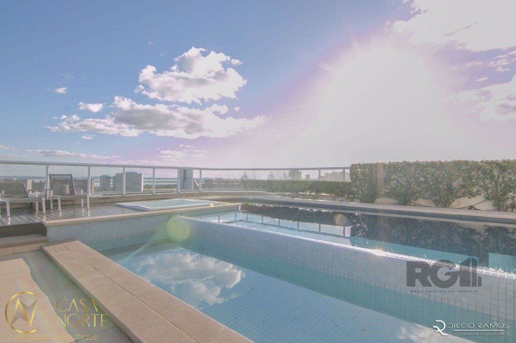 Apartamento à venda com 2 quartos, 65m², 1 suíte, 1 vaga, Rua General Lima e Silva no bairro Cidade Baixa em Porto Alegre