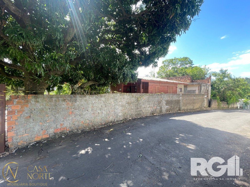 Terreno à venda  com 289m², Rua Amapá no bairro Vila Nova em Porto Alegre