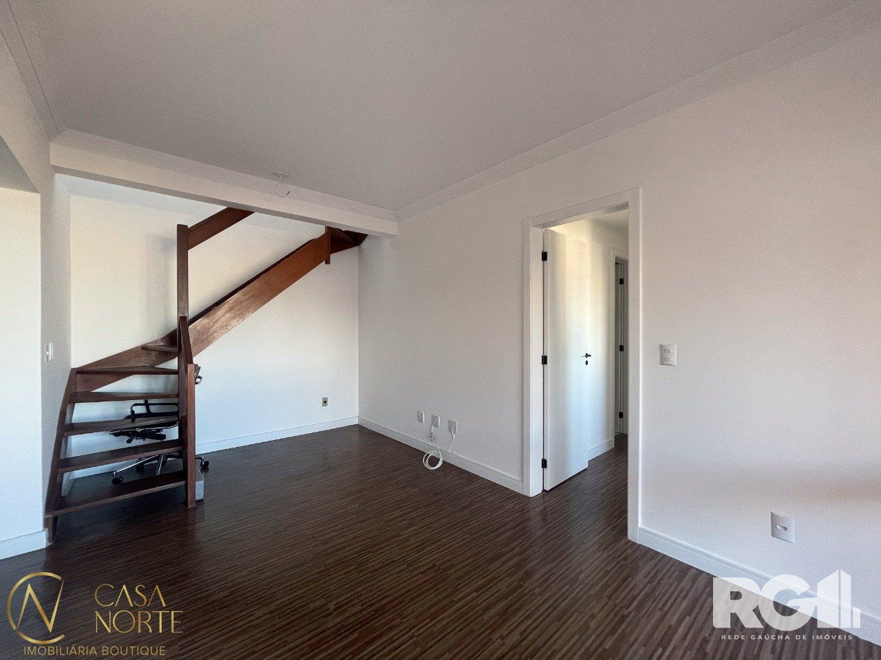 Cobertura à venda com 3 quartos, 153m², 1 suíte, 1 vaga, Rua Doutor Barcelos no bairro Tristeza em Porto Alegre