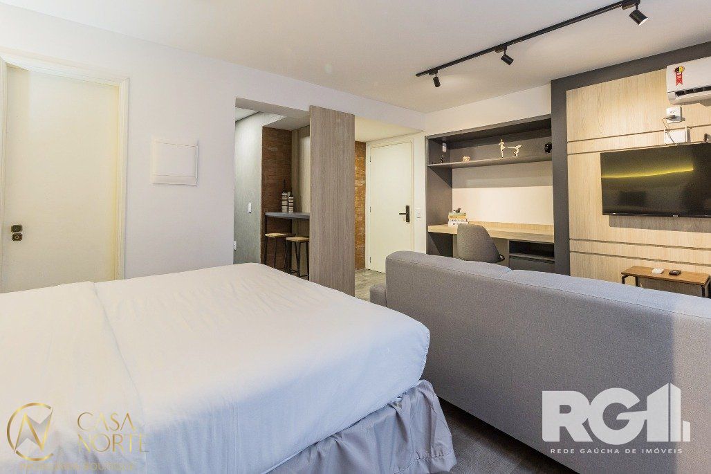 Studio à venda com 1 quarto, 37m², 1 suíte, Rua Duque de Caxias no bairro Centro Histórico em Porto Alegre