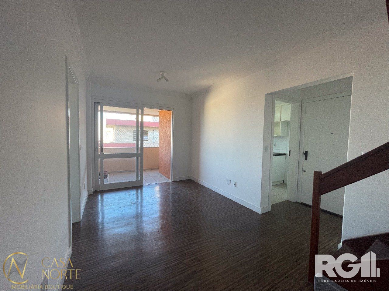 Cobertura à venda com 3 quartos, 153m², 1 suíte, 1 vaga, Rua Doutor Barcelos no bairro Tristeza em Porto Alegre