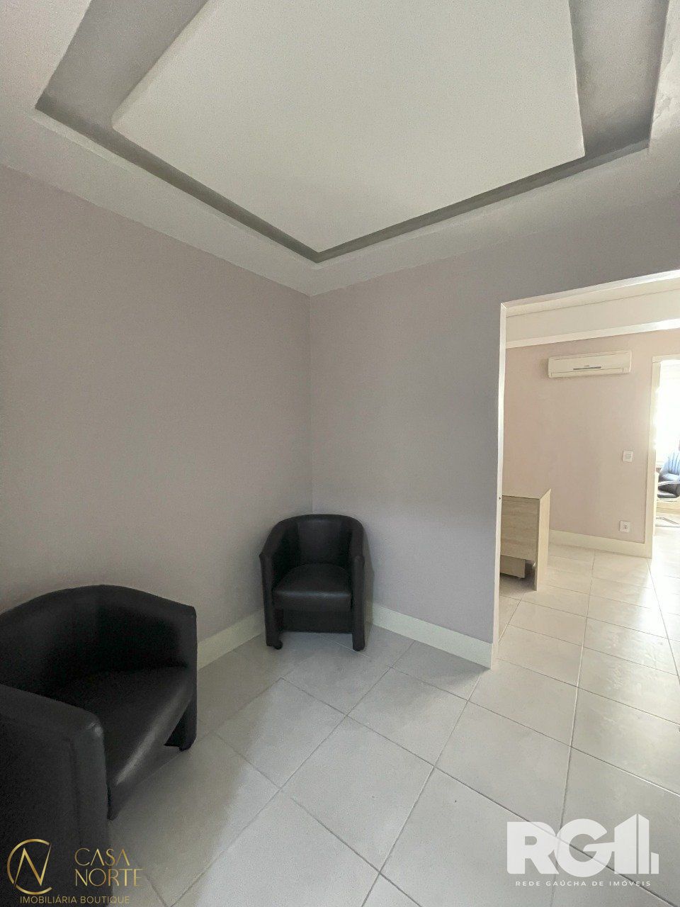 Sala Comercial à venda , 45m², 1 vaga, Avenida Bento Gonçalves no bairro Partenon em Porto Alegre